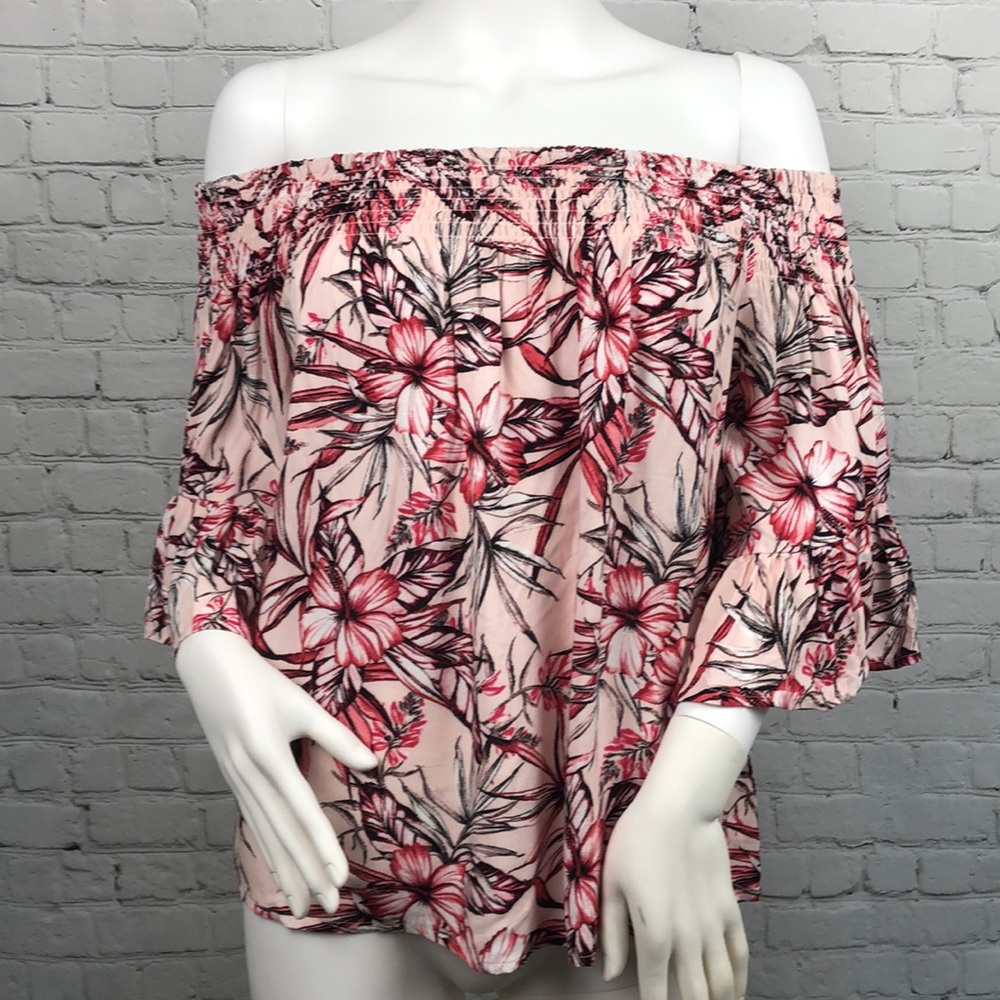 Polly & Esther Pink Floral Off Shoulder Top Size L - Picture 2 of 3